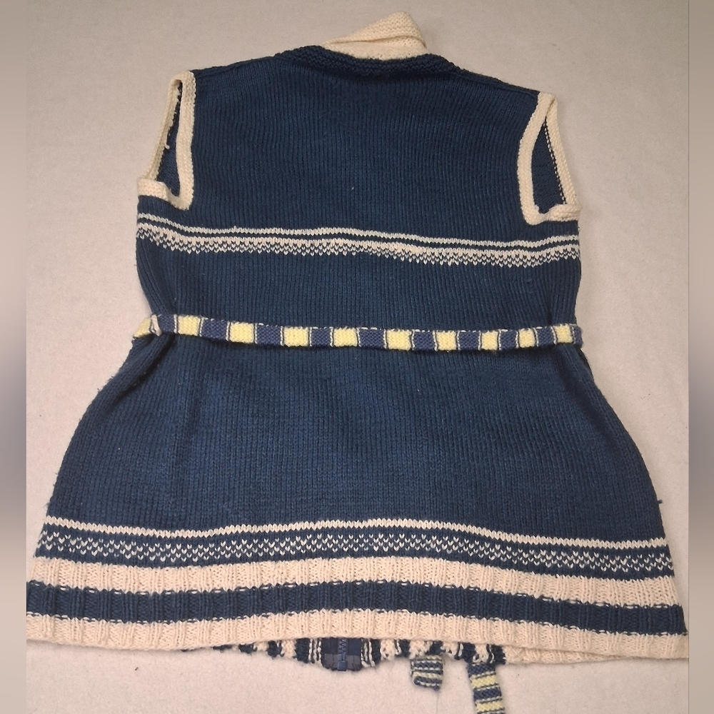 Vintage Handmade Zip Up Blue and Cream Knit Vest with Belt - Picture 8 of 9